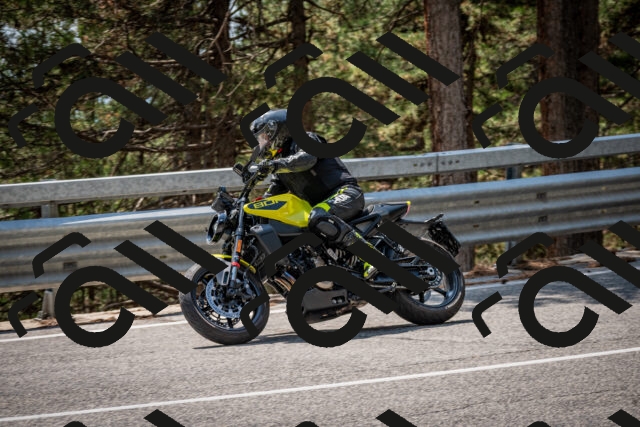 202508161357-DSC_5897_c2