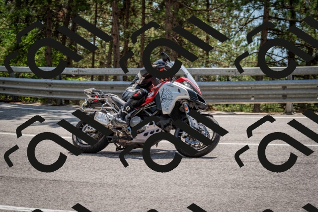 202508161425-DSC_5976_c2