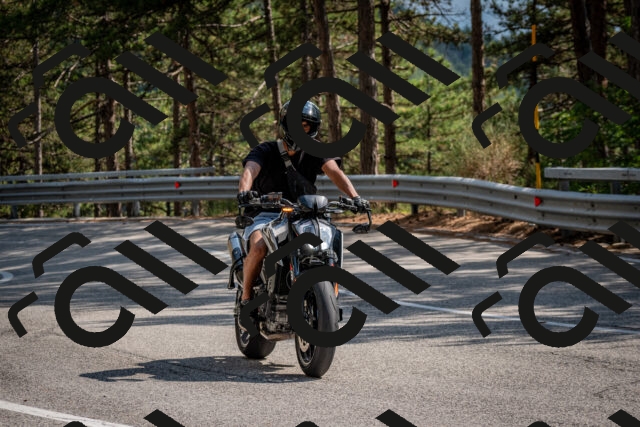 202508161535-DSC_6182_c2