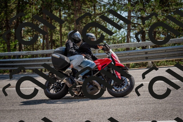 202508161558-DSC_6226_c2