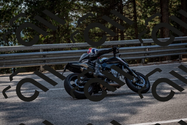 202508161601-DSC_6248_c2