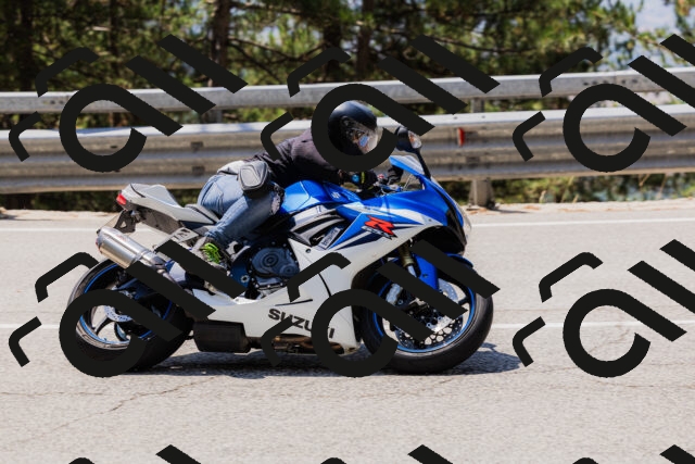 202508171232-_04A3506_c3