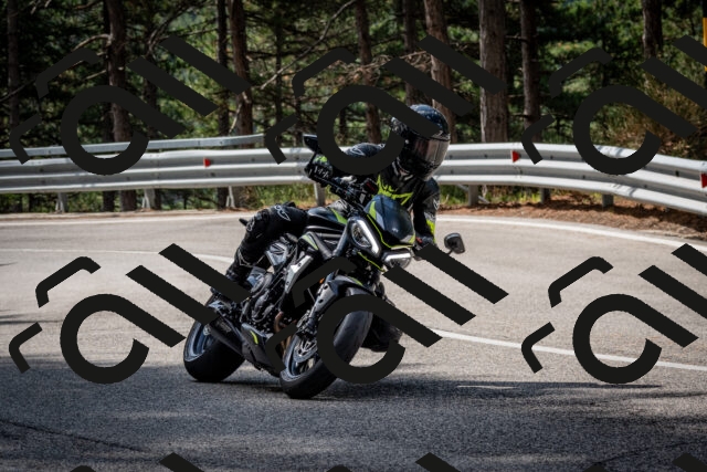 202508231040-DSC_6367_c2