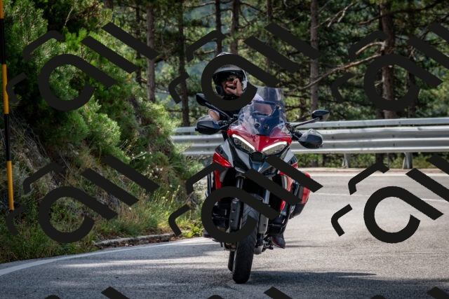 202508231041-DSC_6382_c2