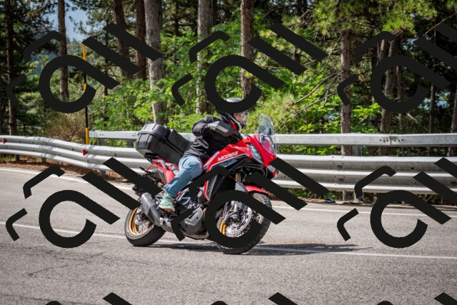 202508231054-DSC_6435_c2