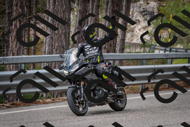 202508231252-DSC_6982_c2