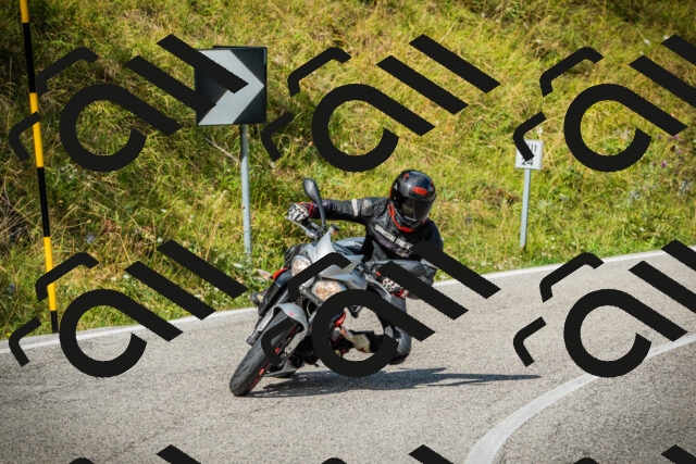 202508231053-DSC08835_c1_