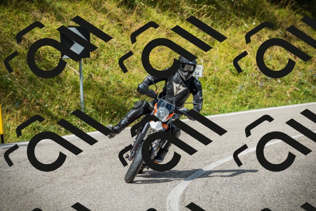 202508231112-DSC09030_c1_