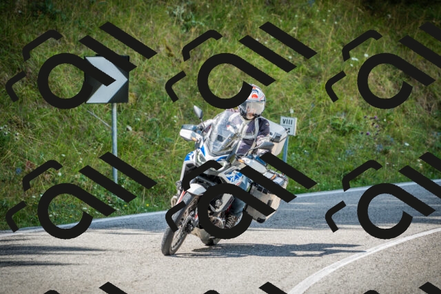 202508231258-DSC09895_c1_