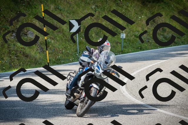 202508231258-DSC09897_c1_