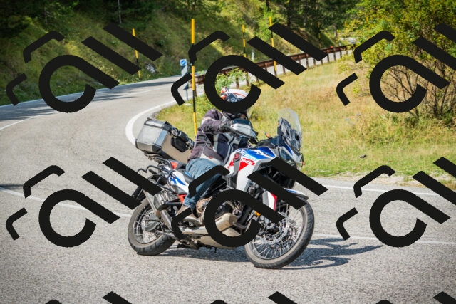 202508231258-DSC09898_c1_