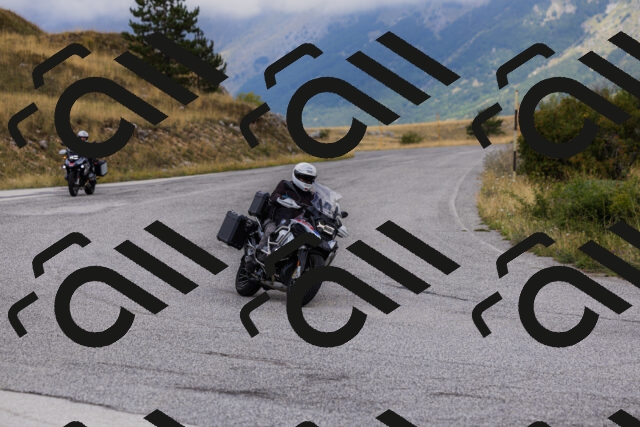 202508231053-_04A5180_c3