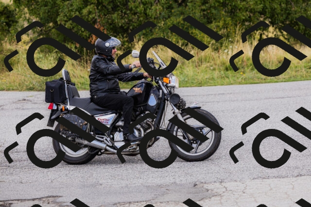 202508231055-_04A5207_c3