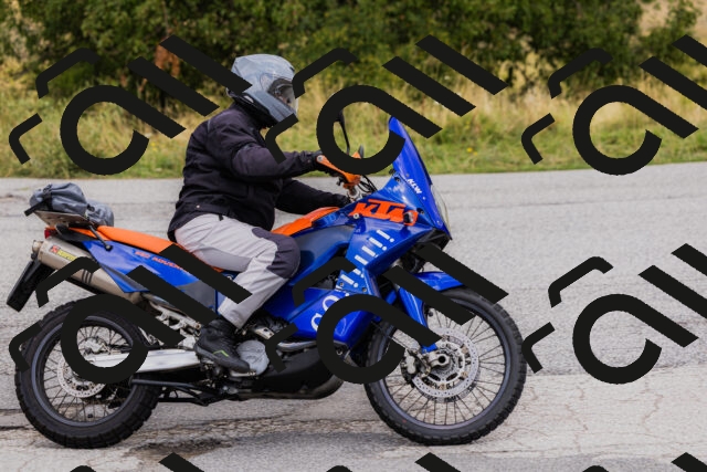 202508231058-_04A5219_c3