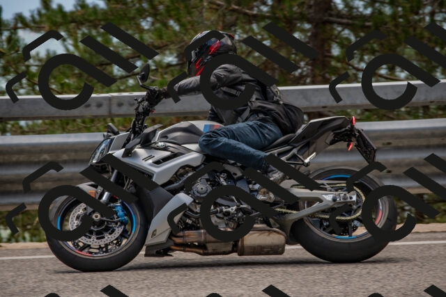 202508231308-DSC_6896_c4_