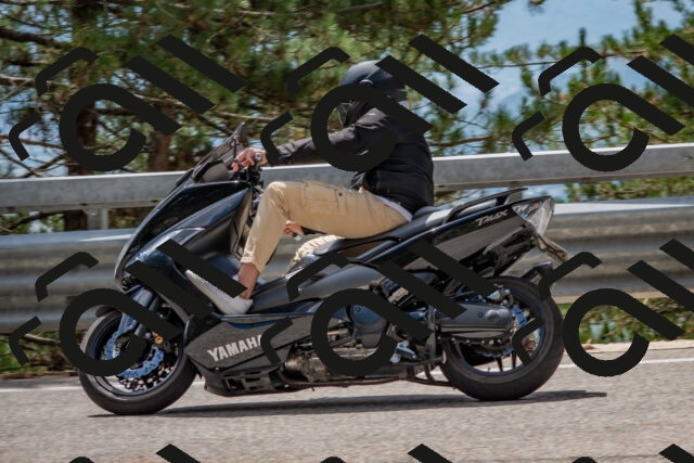 202508231317-DSC_6938_c4_