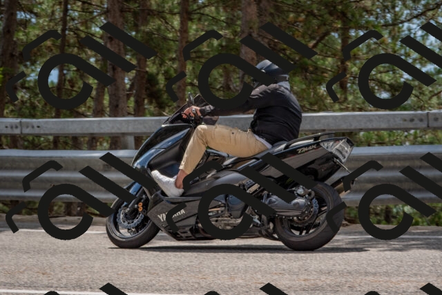 202508231317-DSC_6939_c4_