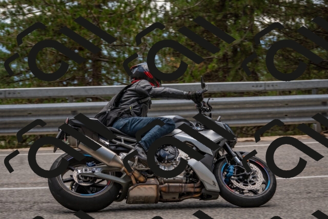 202508231331-DSC_7003_c4_