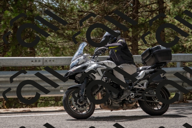 202508231420-DSC_7106_c4_