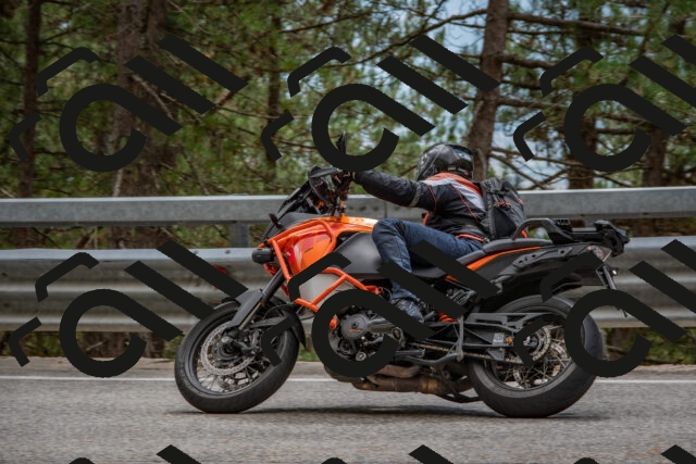 202508231432-DSC_7179_c4_