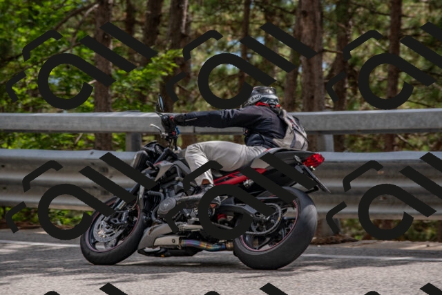 202508231527-DSC_7392_c4_