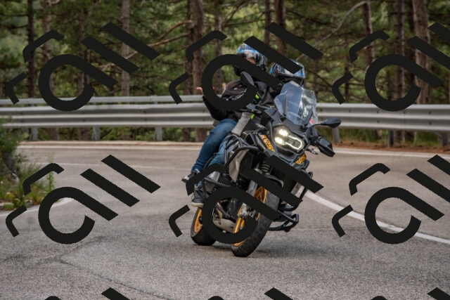 202508231600-DSC_7528_c4_