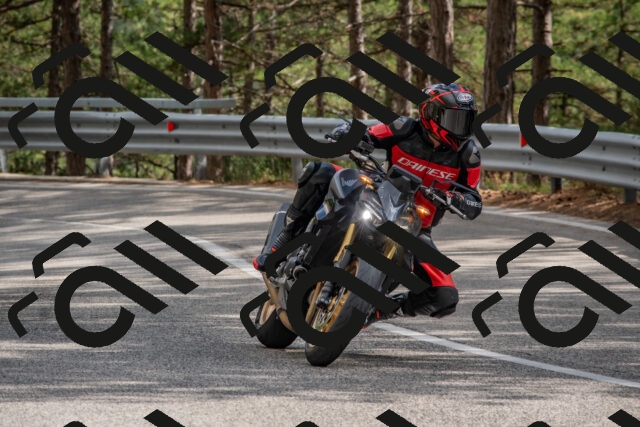 202508231614-DSC_7566_c4_