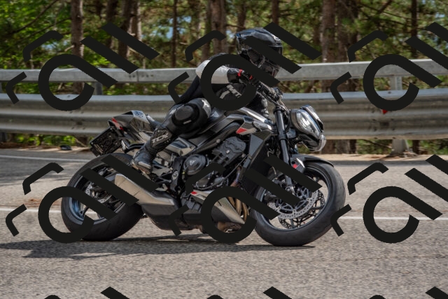 202508231614-DSC_7575_c4_