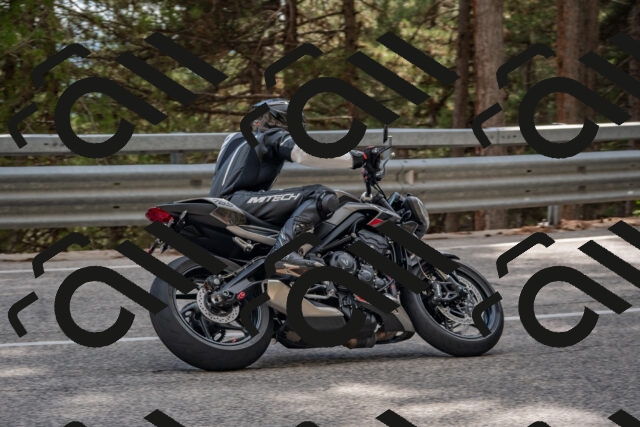 202508231614-DSC_7577_c4_