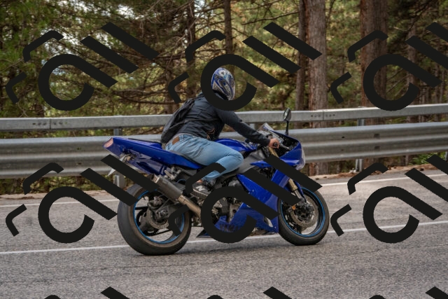 202508231620-DSC_7594_c4_