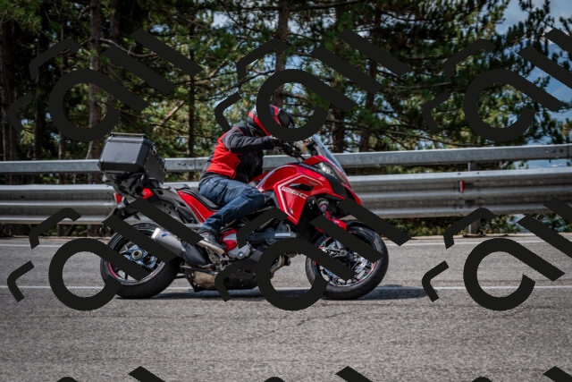 202508241110-DSC_7207_c2