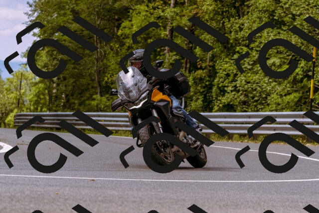 202508241116-_DSC7106_d1_