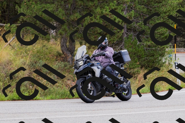 202508301027-_04A5407_c3