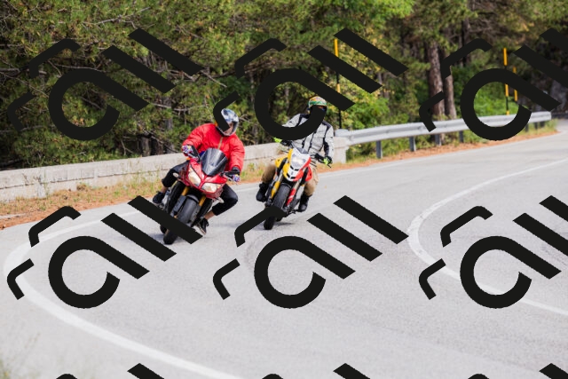 202508301128-_04A5444_c3