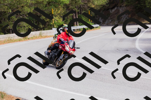 202508301128-_04A5445_c3