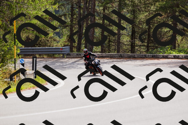 202508301130-_04A5453_c3