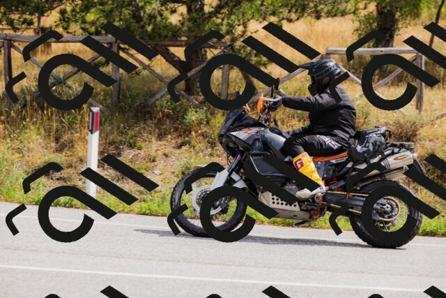 202508301131-_04A5470_c3