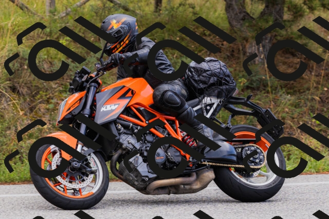 202508301134-_04A5486_c3