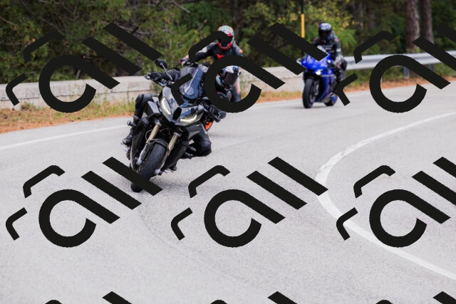 202508301135-_04A5490_c3