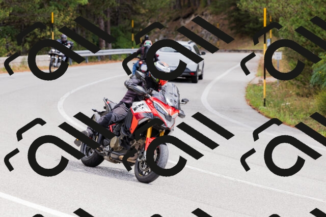 202508301135-_04A5499_c3