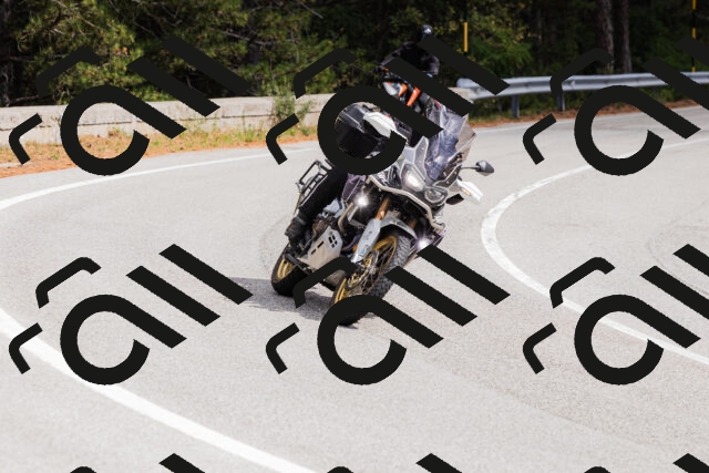 202508301135-_04A5501_c3