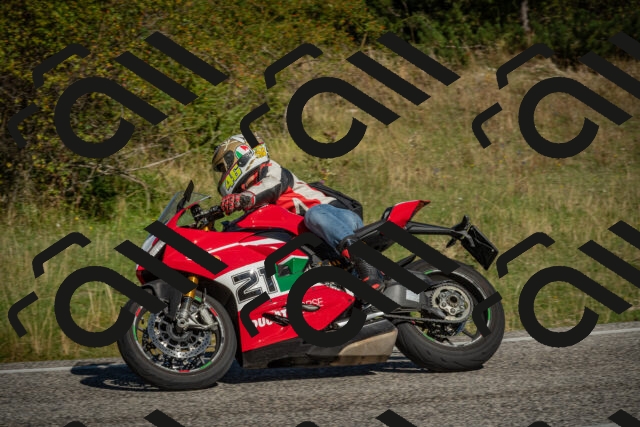 20250831102557-_5008498_am_