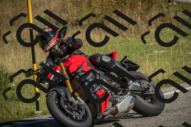 20250831102629-_5008507_am_