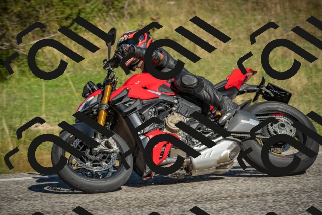 20250831102630-_5008508_am_