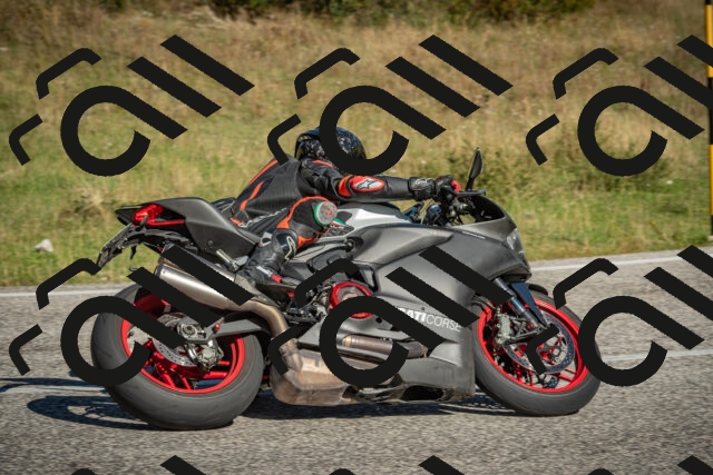 20250831102946-_5008551_am_