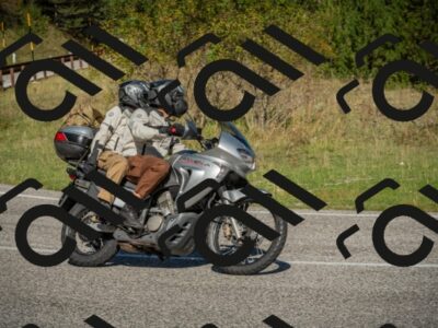 20250831103053-_5008560_am_