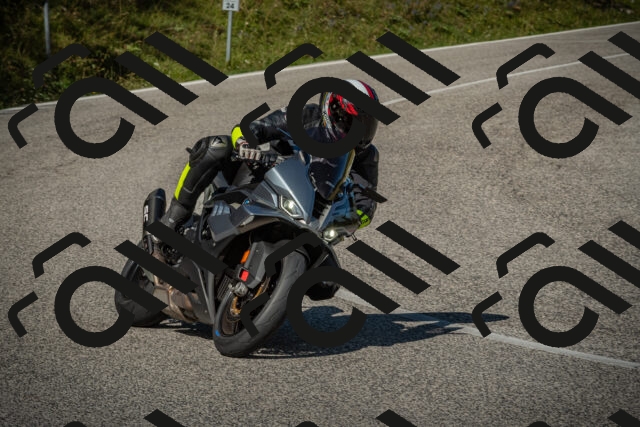 20250831105220-_5008736_am_