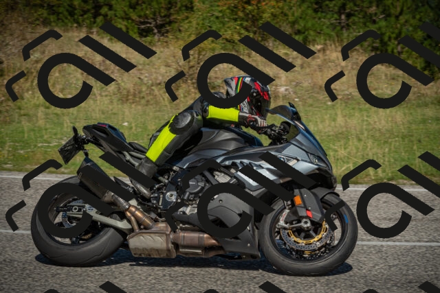 20250831105221-_5008738_am_