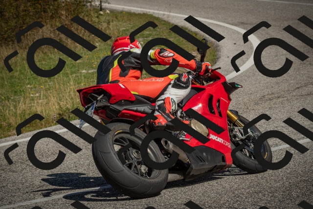 20250831112107-_5009123_am_