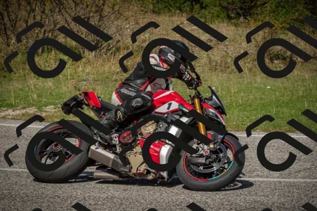 20250831114022-_5009393_am_